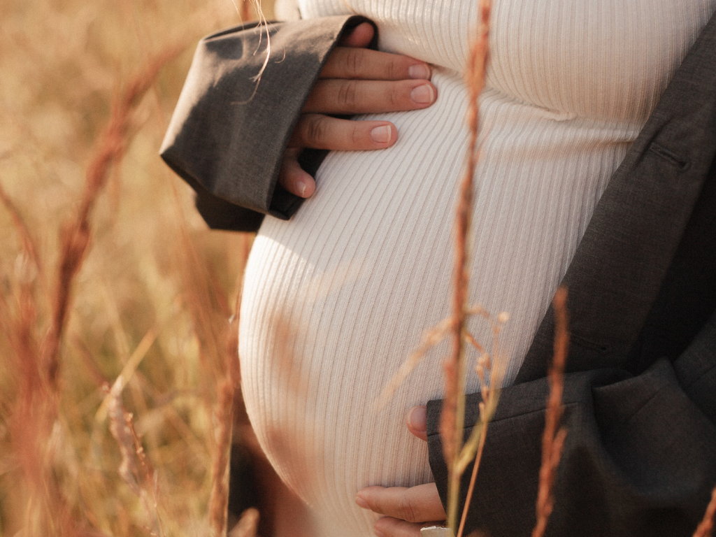 A picture of a pregnant woman showing the bond 